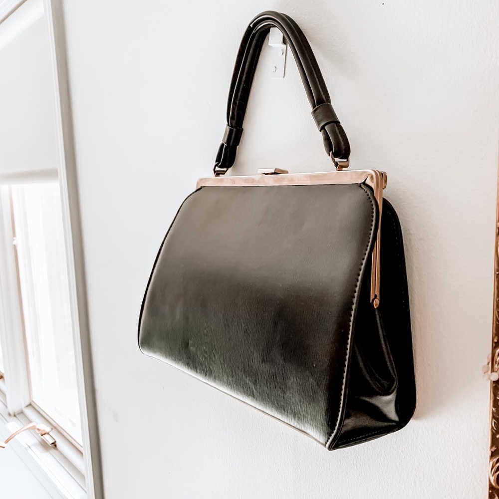 vintage dark brown snap closure hand bag